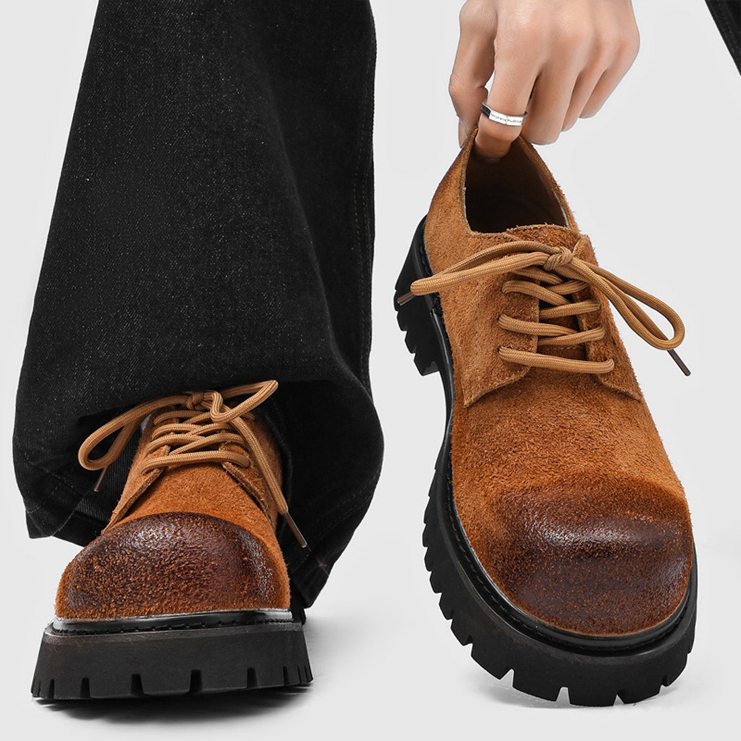 Men's Derby Shoes Retro-Textured Chunky Sole with Distressed Finish
